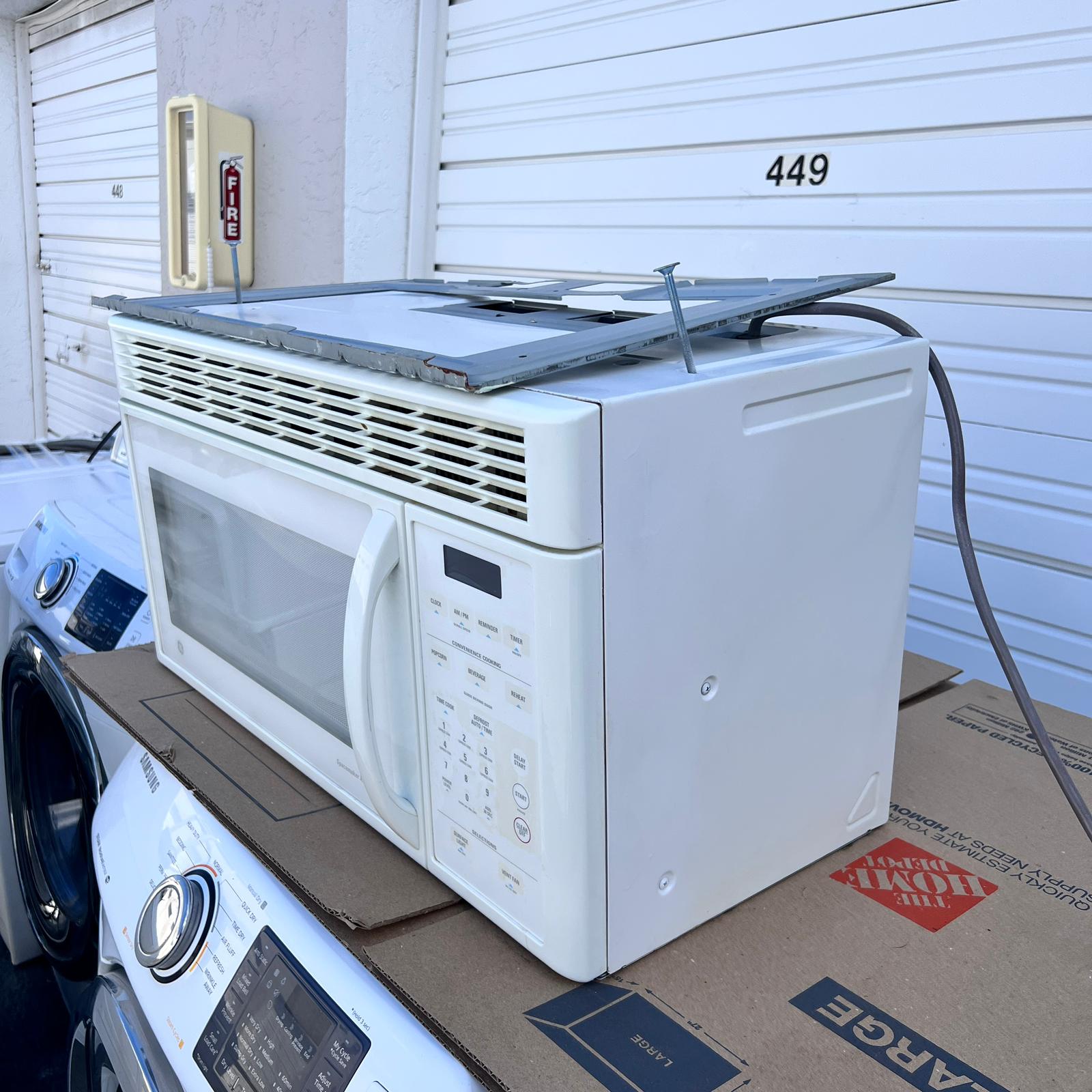 GE Over-the-Range Microwave GE Over-the-Range Microwave